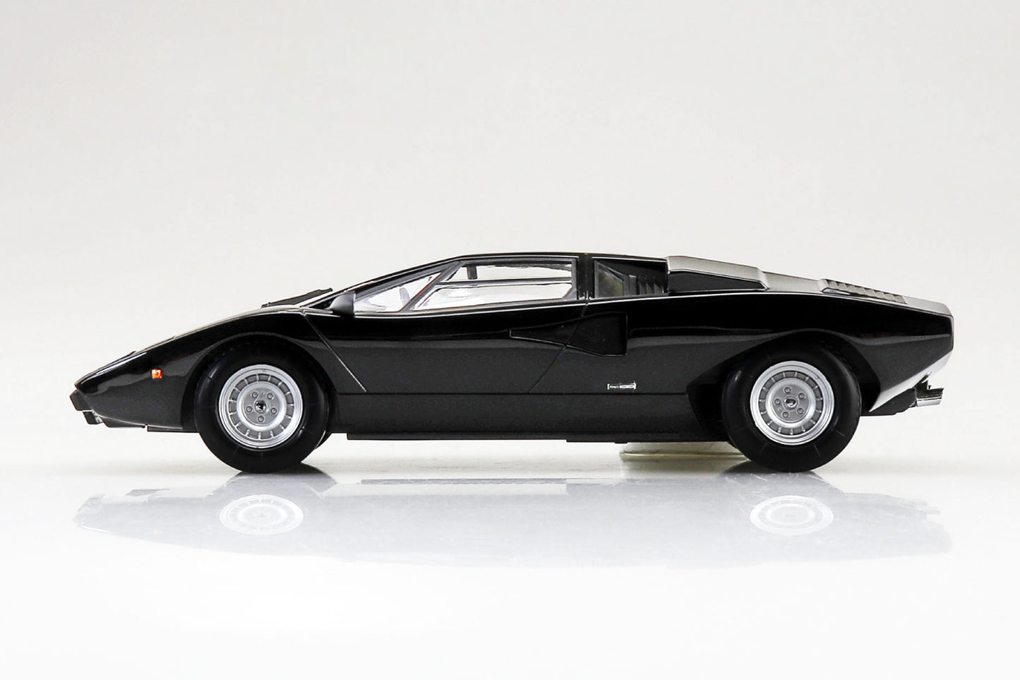 1/32 SNAP KIT Lamborghini Countach LP400(Black)
