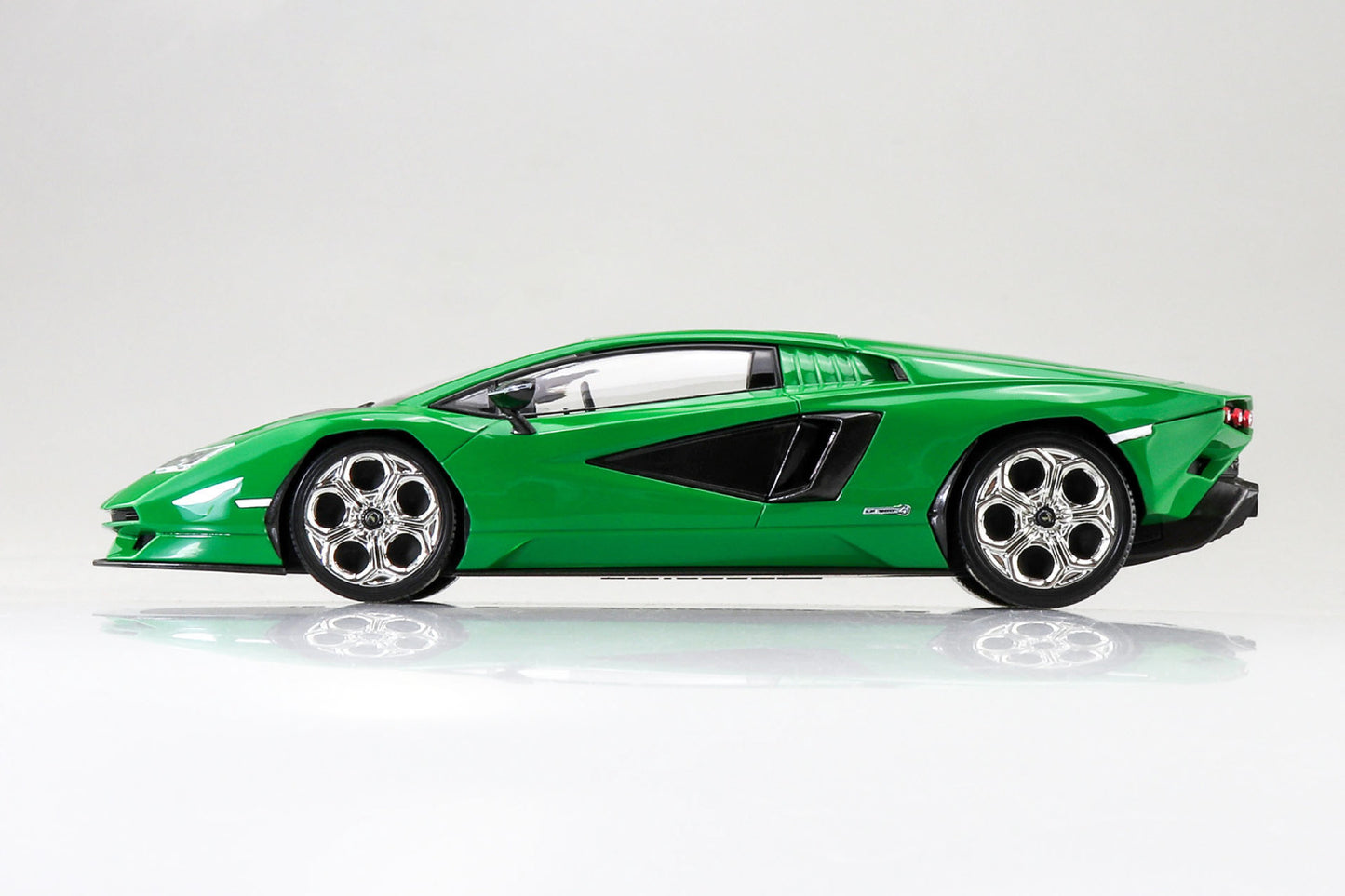 1/32 SNAP KIT Lamborghini Countach LPI 800-4(Green)