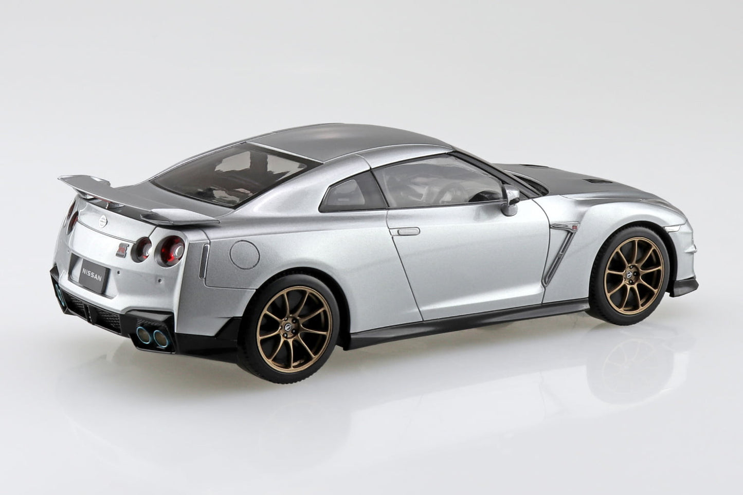 1/32 SNAP KIT NISSAN R35 GT-R 2024 (Ultimate Metal Silver)