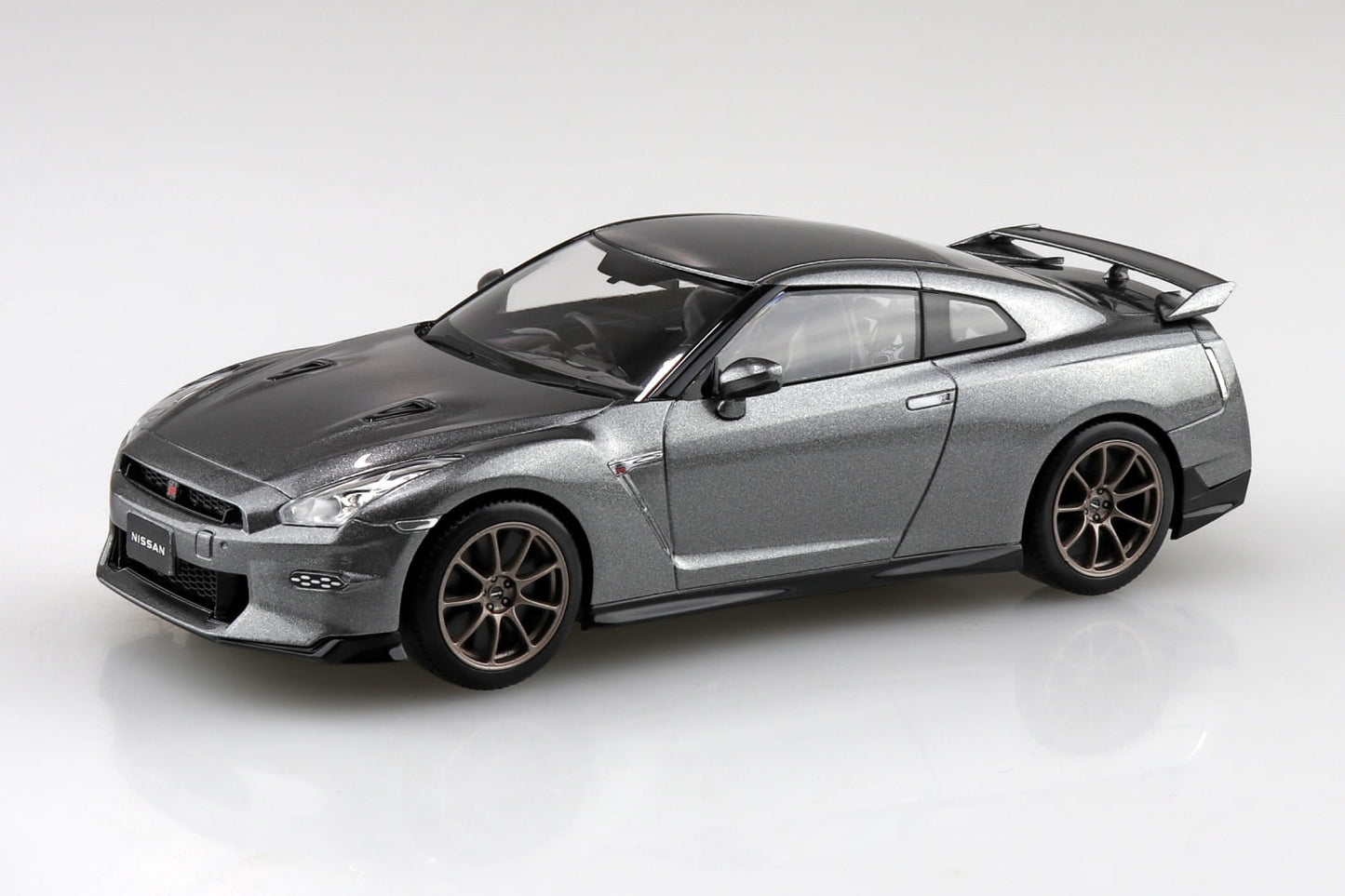 1/32 SNAP KIT Nissan R35 GT-R 2024 (Dark Metal Gray)