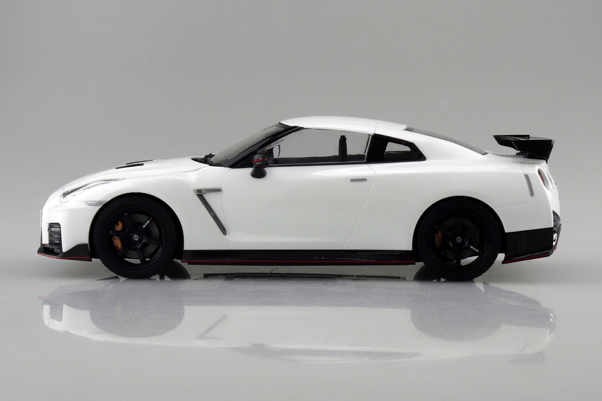 1/24 SNAP CAR R35 NISSAN GT-R NISMO 2017 Brilliant White Pearl