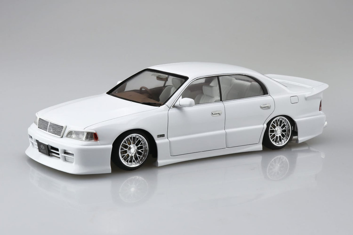 1/24 Garson UZS141 Majesta '91