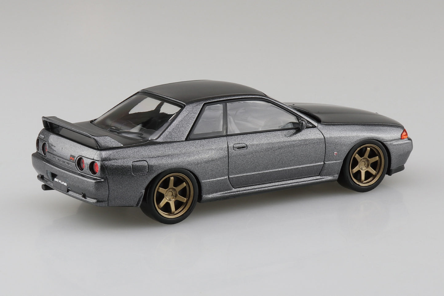 1/32 SNAP KIT Nissan R32 Skyline GT-R Custom Wheel (Gun Gray Metallic)