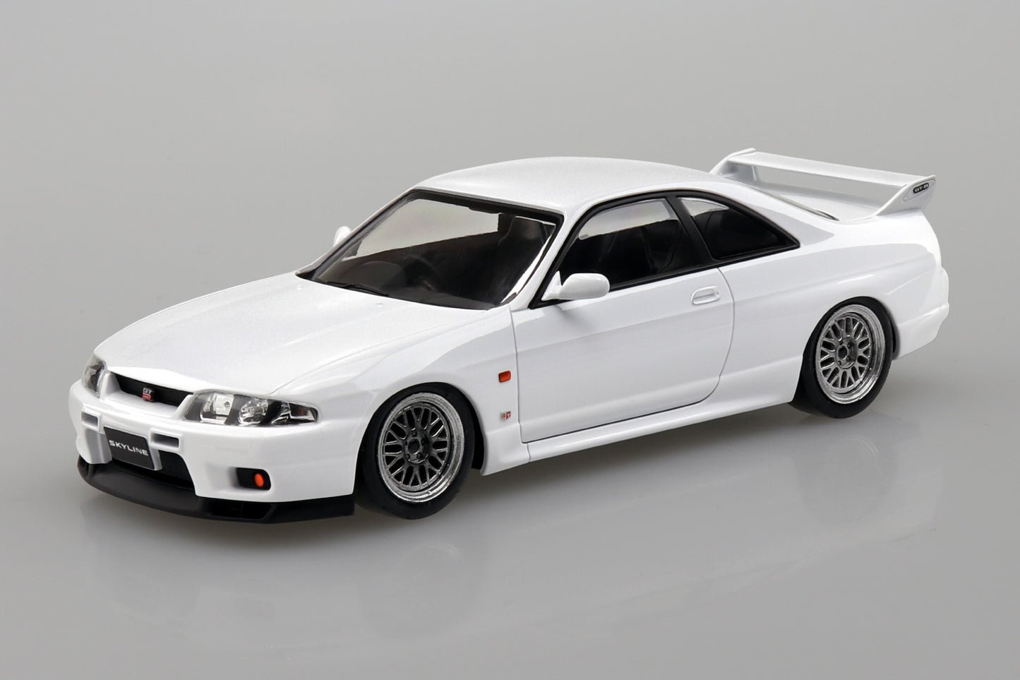 1/32 SNAP KIT Nissan R33 Skyline GT-R Custom Wheel (White)