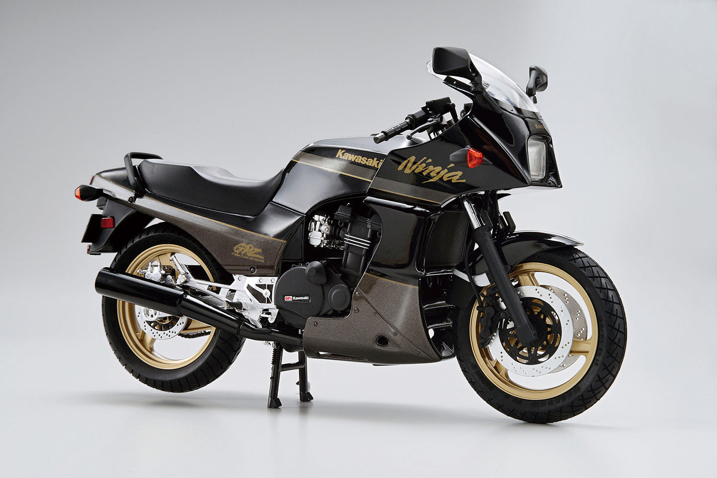 1/12 Kawasaki ZX900R GPz900R Ninja ’02