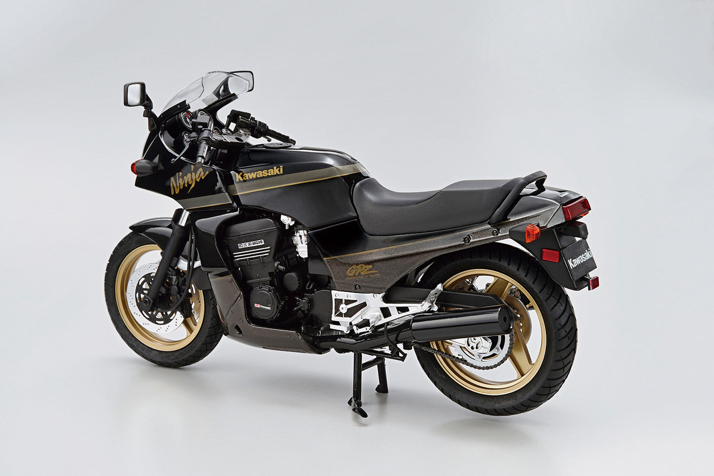 1/12 Kawasaki ZX900R GPz900R Ninja ’02