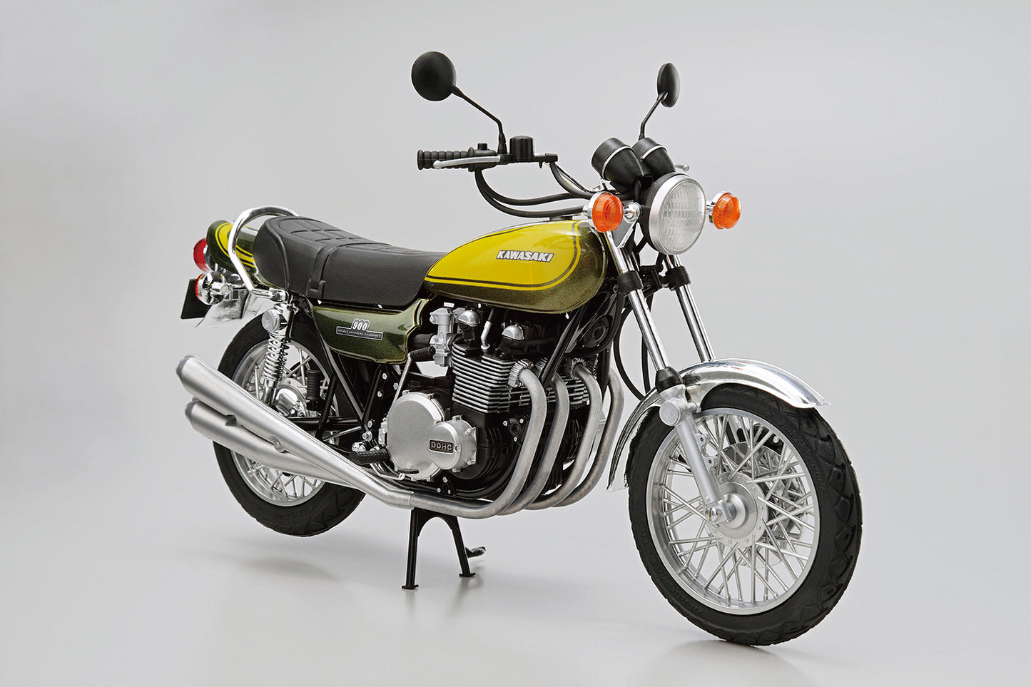 1/12 Kawasaki Z1 900 Super4 '73 With Custom Parts