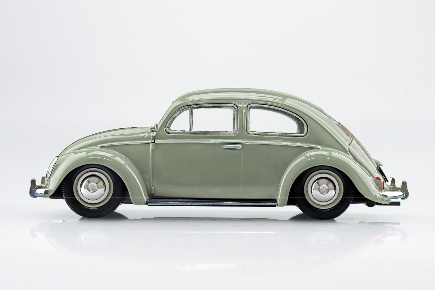 1/32 SNAP KIT Volkswagen Beetle (Reed Green)