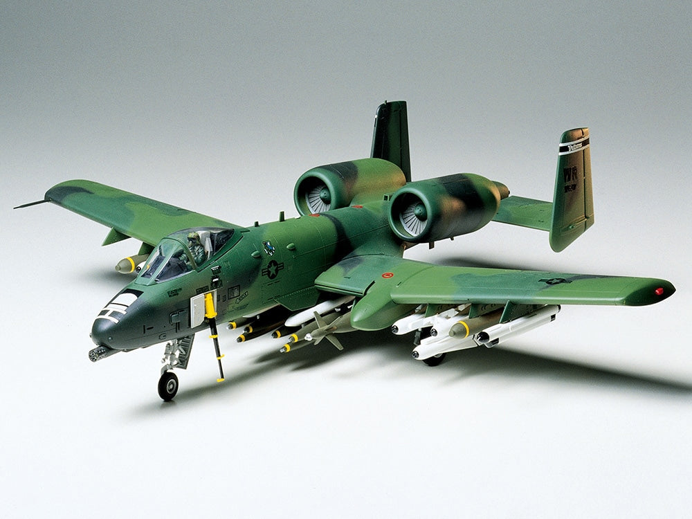 1/48 Fairchild Republic A-10A Thunderbolt II