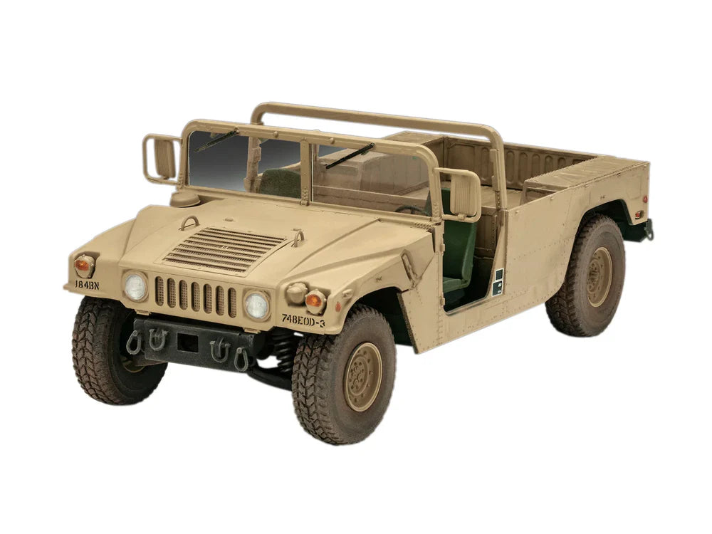 1:35 HMMWV M109 7A2
