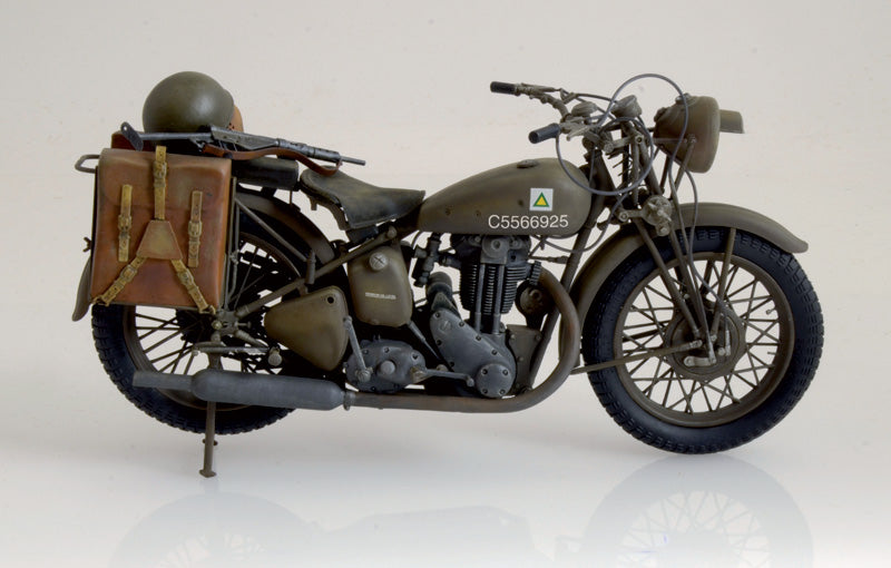 1:9 Triumph 3HW