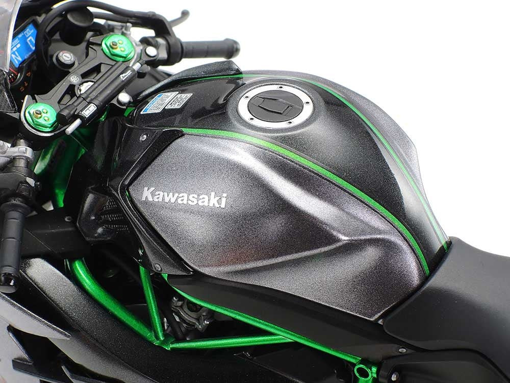 1:12 Kawasaki Ninja H2 Carbon