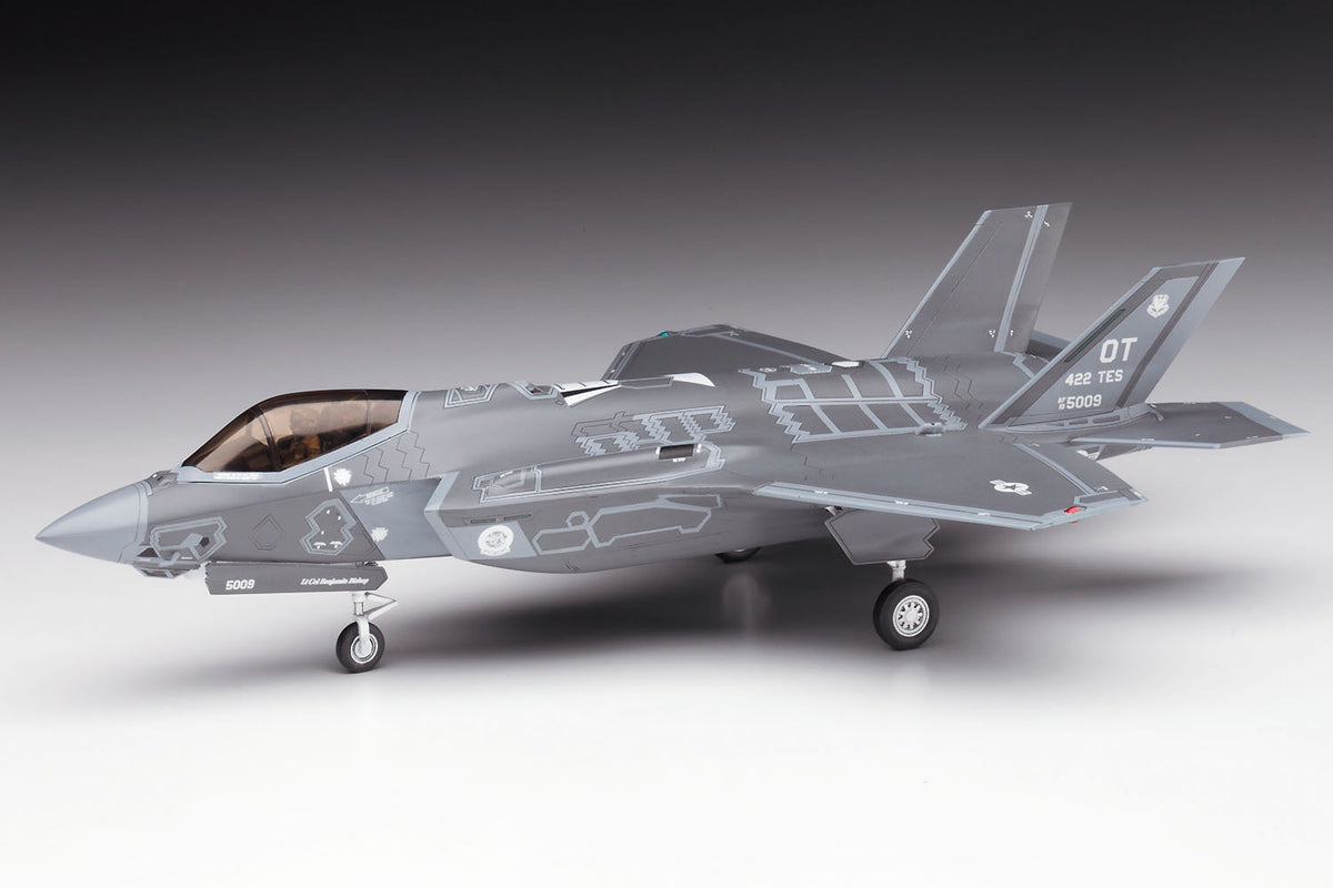 1/72 F-35A Lightning II E42