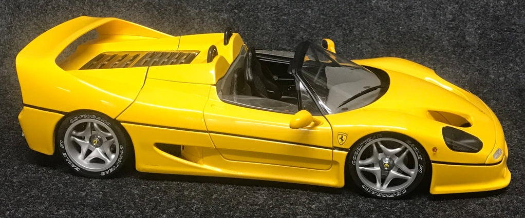 1/12 1996 Ferrari F50 - Giallo Modena
