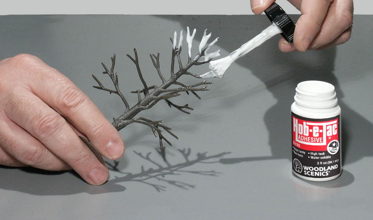 Hob-E-Tac Adhesive (2oz)