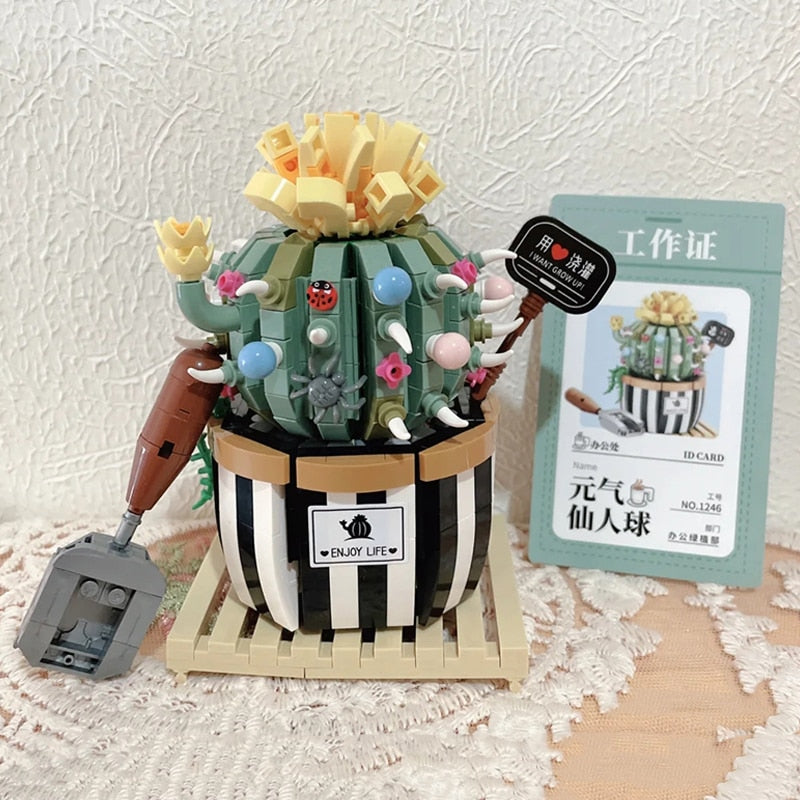Potted Round Cactus - Building Bricks Eternal Plant Set