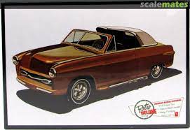 AMT 9291950 FORD CONV, (Showboat)