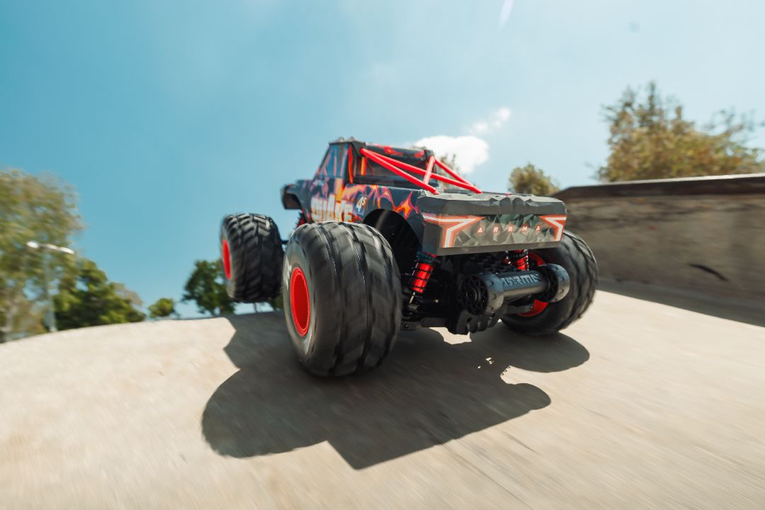 1/8 QUAKE 4S DSC 4X4 Brushless RTR - Black/Red