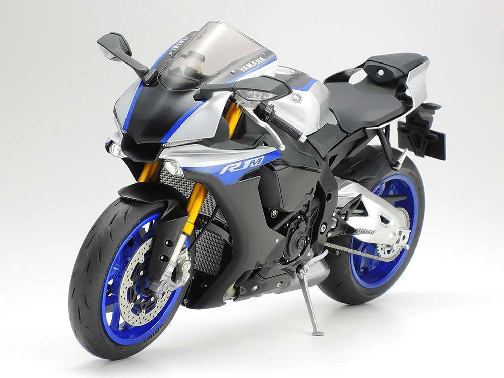 YAMAHA YZF-R1M