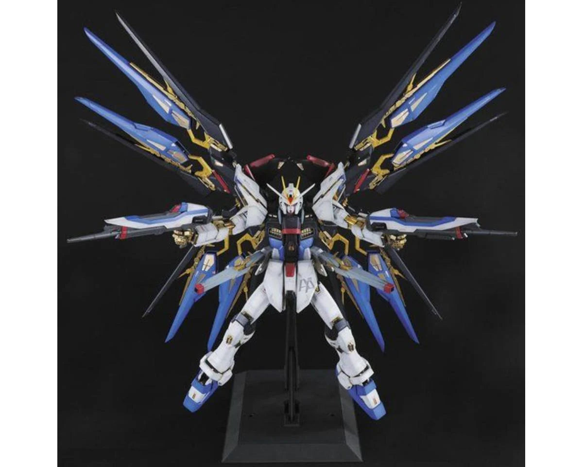 1/60 PG Strike Freedom Gundam "Gundam SEED Destiny" Plastic Model Kit