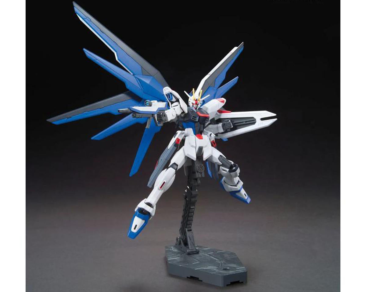 1/144 HGCE #192 Freedom Gundam "Gundam SEED" Plastic Model Kit