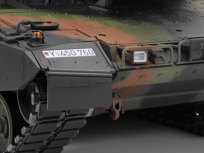 LEOPARD 2 A7V W/ FULL OPTION KIT
