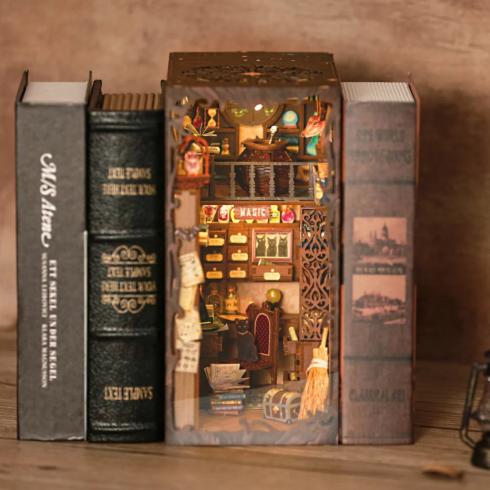 Magic Pharmacist - DIY Miniature House Kit