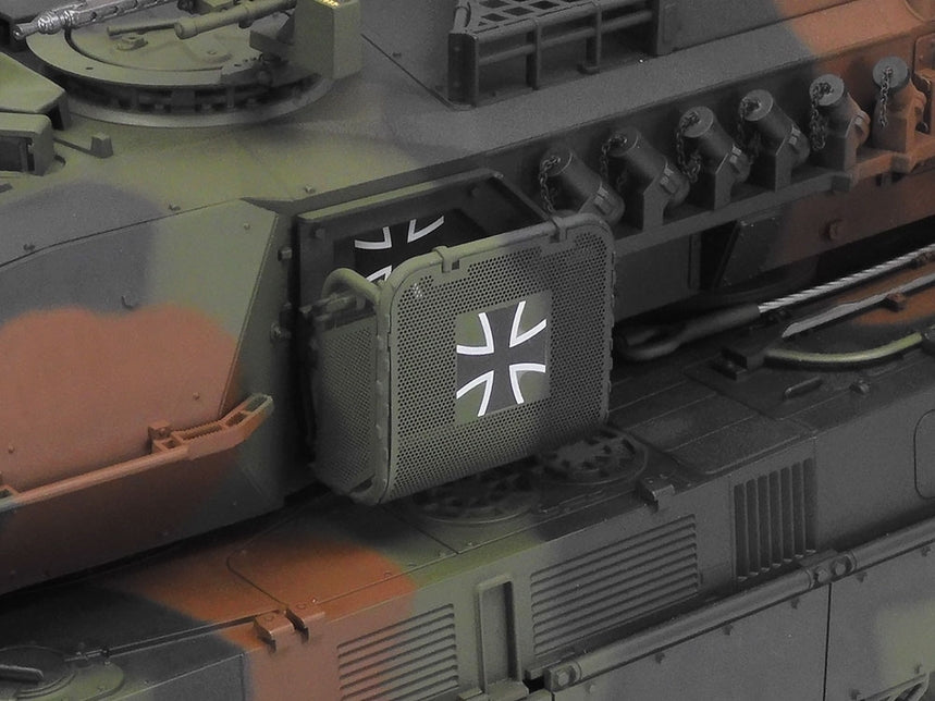 LEOPARD 2 A7V W/ FULL OPTION KIT