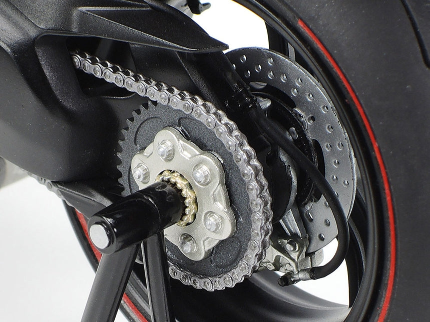 1/12 Ducati Superleggera V4