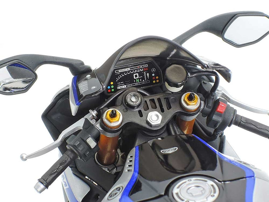 YAMAHA YZF-R1M