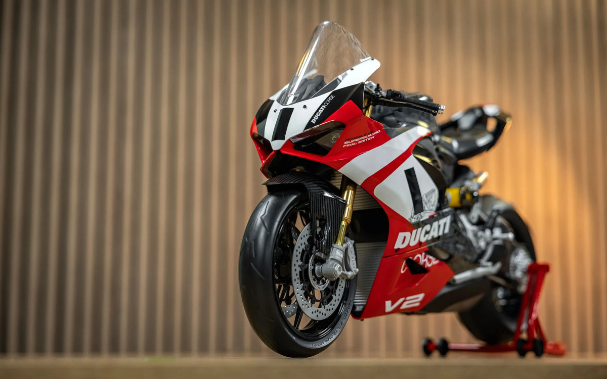Ducati Panigale - V2 Superquadro Final Edition DIECAST KIT
