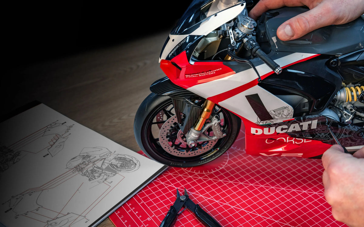 Ducati Panigale - V2 Superquadro Final Edition DIECAST KIT