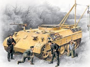ICM35342   —  1/35 Bergepanther with German Tank Crew (4 figures)