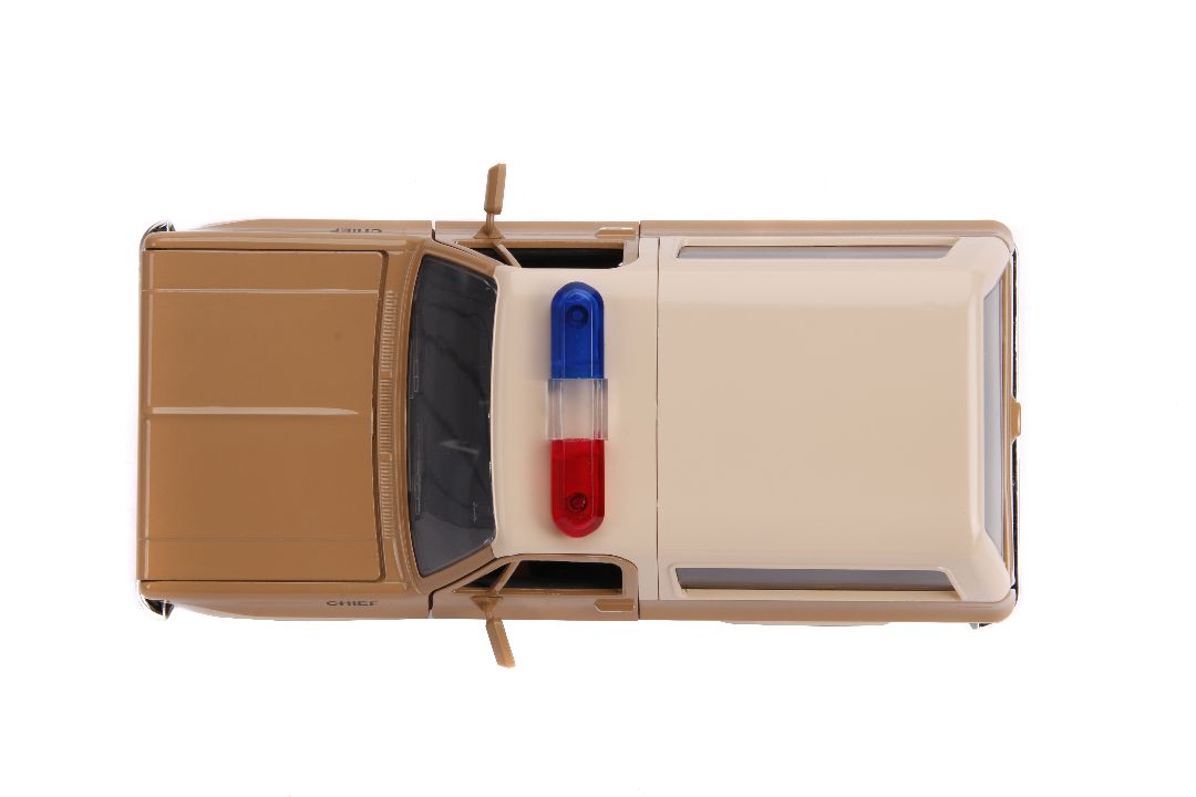 1/24 "Hollywood Rides" Stranger Things - 1980 Chevy Blazer w/ Police Badge