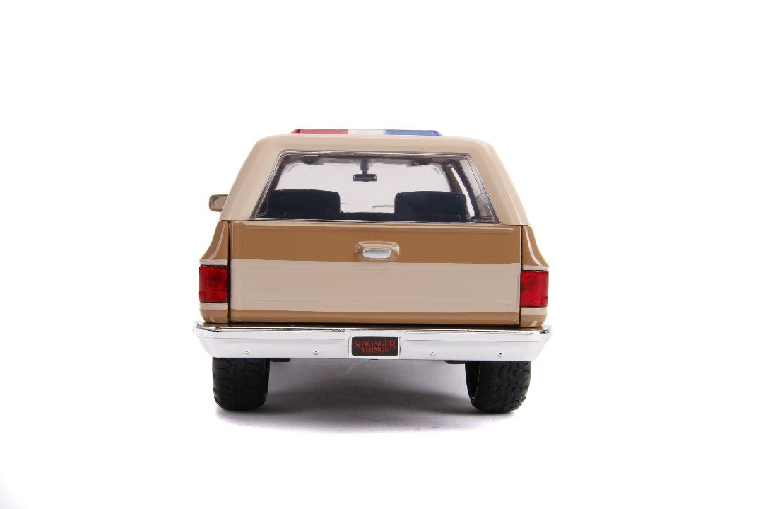 1/24 "Hollywood Rides" Stranger Things - 1980 Chevy Blazer w/ Police Badge