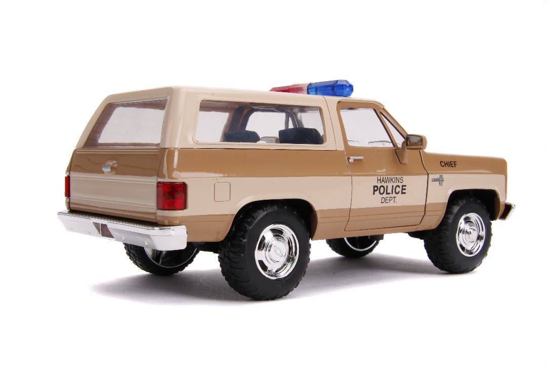 1/24 "Hollywood Rides" Stranger Things - 1980 Chevy Blazer w/ Police Badge