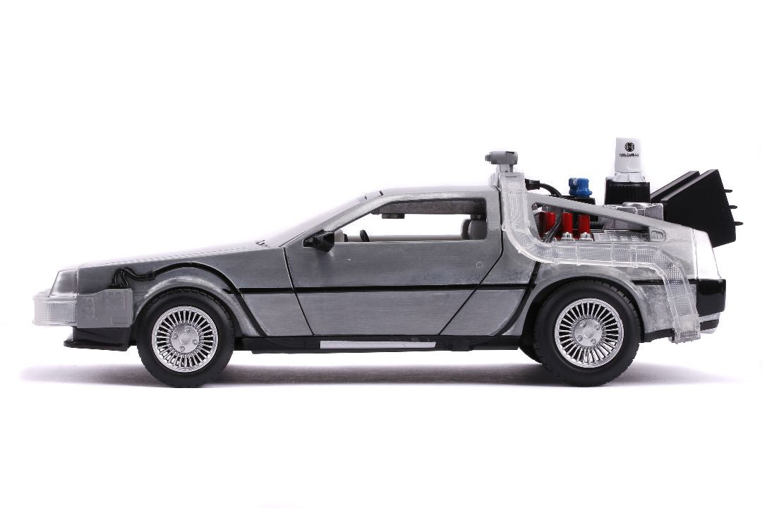 Jada 1/24 "Hollywood Rides" Back To The Future Part II - Time Machine w/ lights