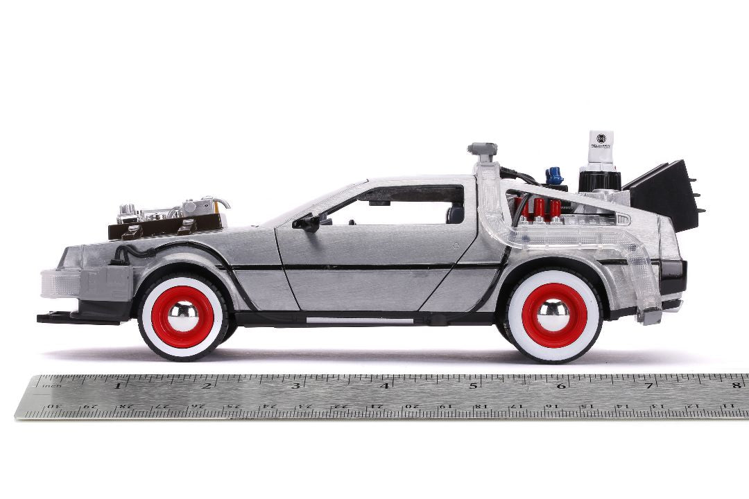1/24 "Hollywood Rides" Back To The Future Part III - Time Machine with Lights