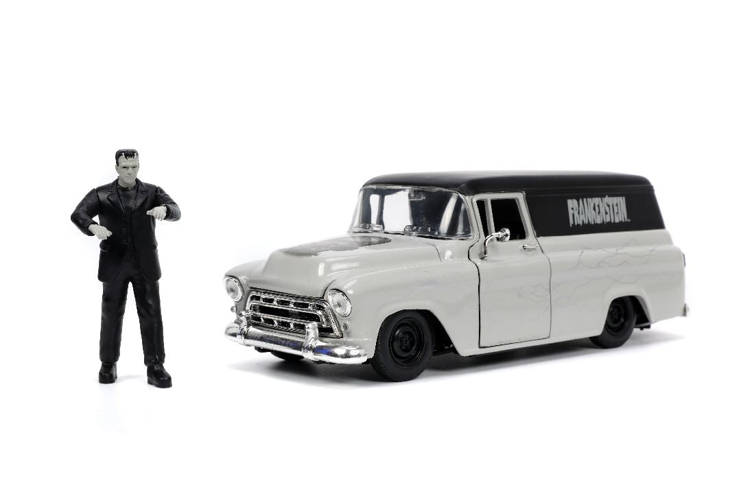 1/24 "Hollywood Rides" Frankenstein 1957 Chevy Suburban with Frankenstein