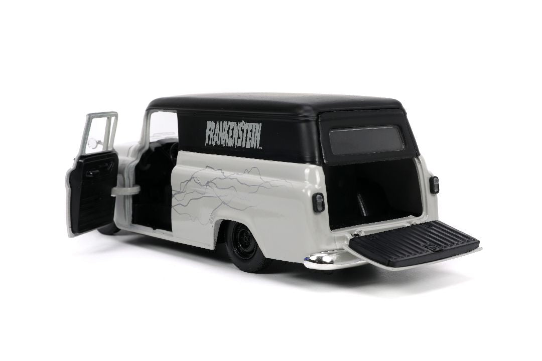 1/24 "Hollywood Rides" Frankenstein 1957 Chevy Suburban with Frankenstein