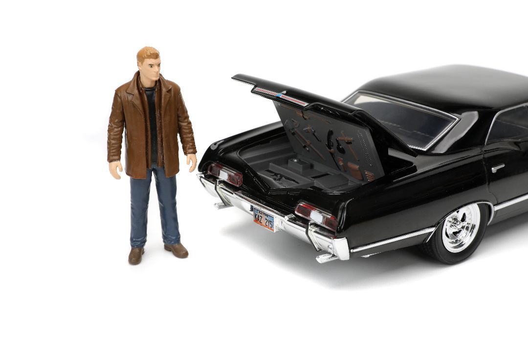 1/24 "Hollywood Rides" - Supernatural - 1967 Chevy Impala w/ Dean Winchester