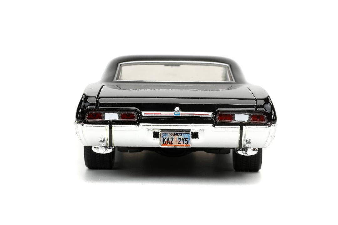 1/24 "Hollywood Rides" - Supernatural - 1967 Chevy Impala w/ Dean Winchester