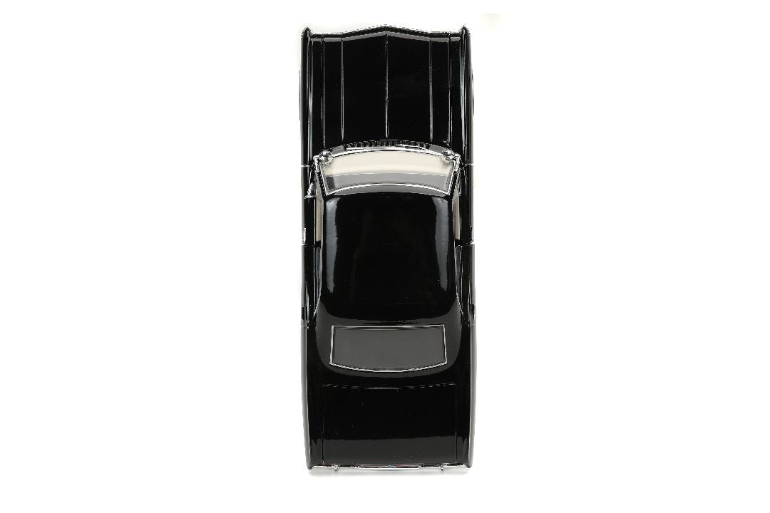 1/24 "Hollywood Rides" - Supernatural - 1967 Chevy Impala w/ Dean Winchester