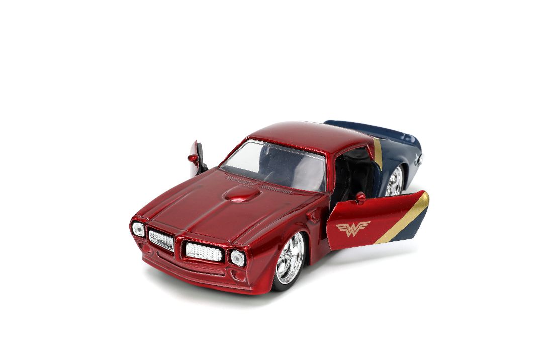1/32 1972 Pontiac Firebird with Wonder Woman