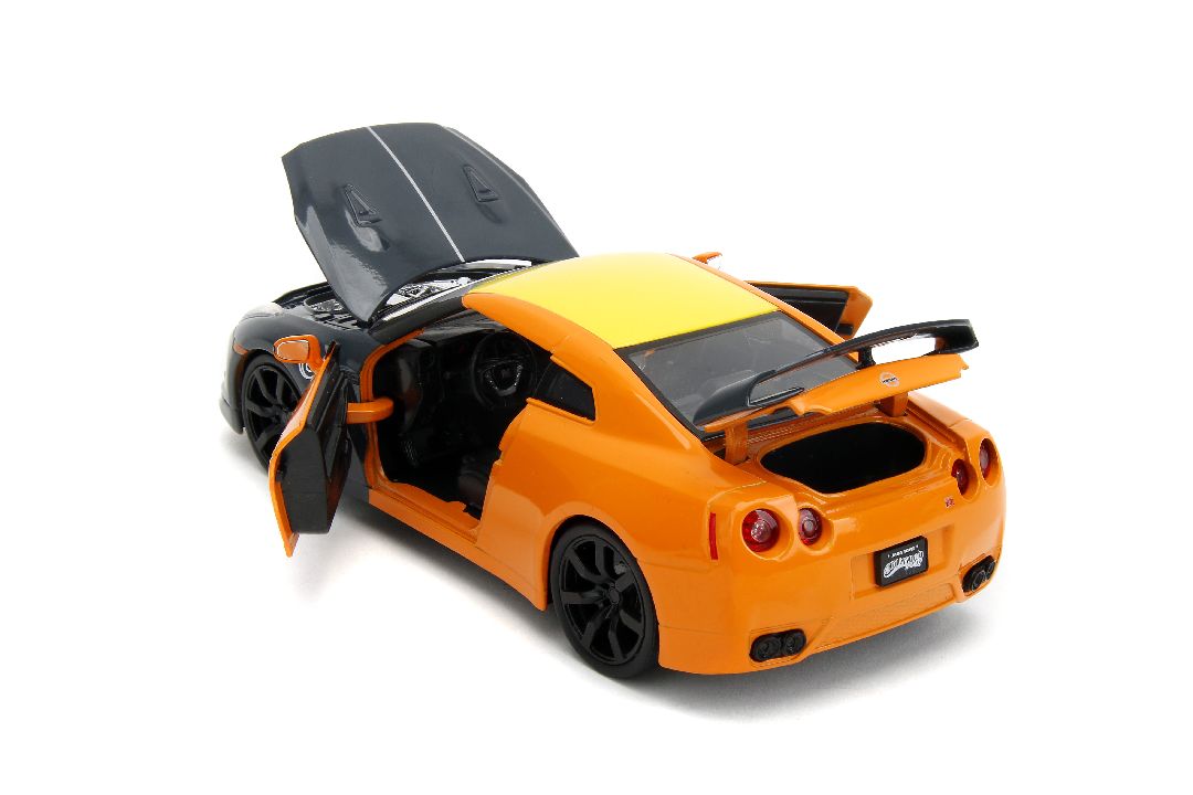1/24 "Hollywood Rides" 2009 Nissan GT-R (R35) With Naruto