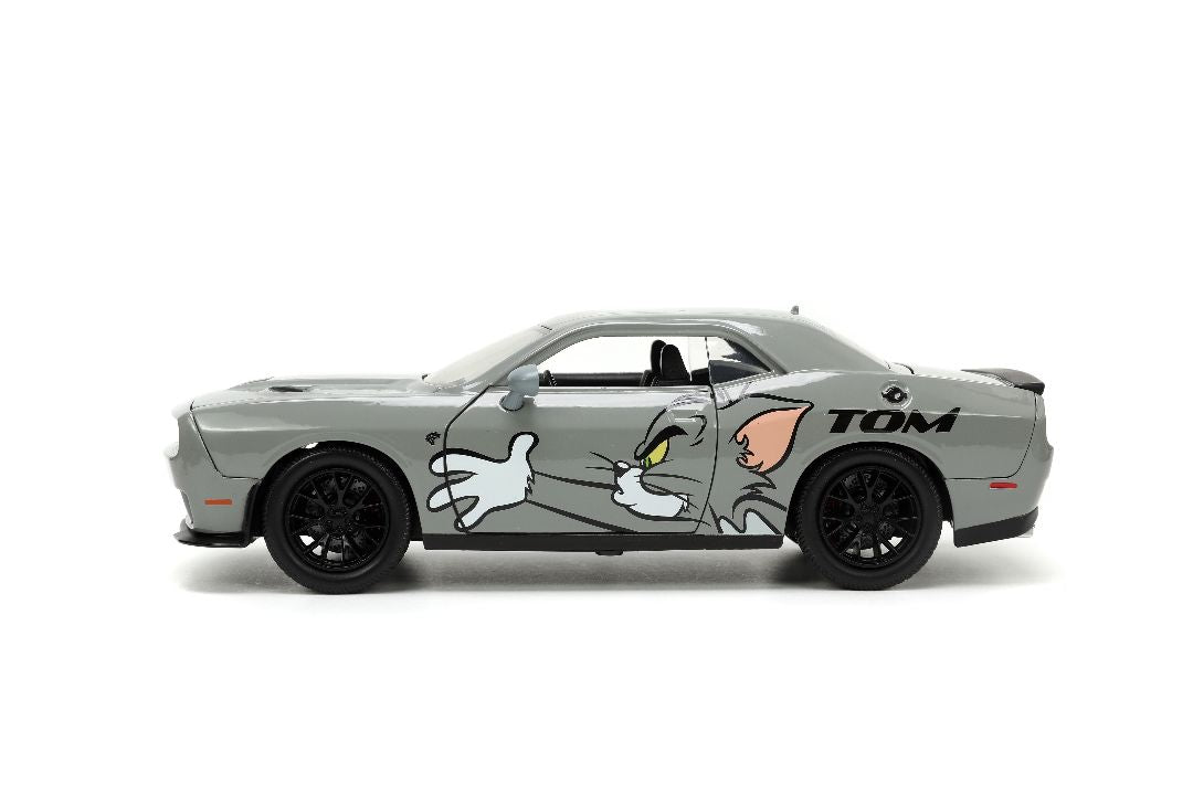 1/24 "Hollywood Rides" 2015 Challenger SRT8 Hellcat w/Jerry