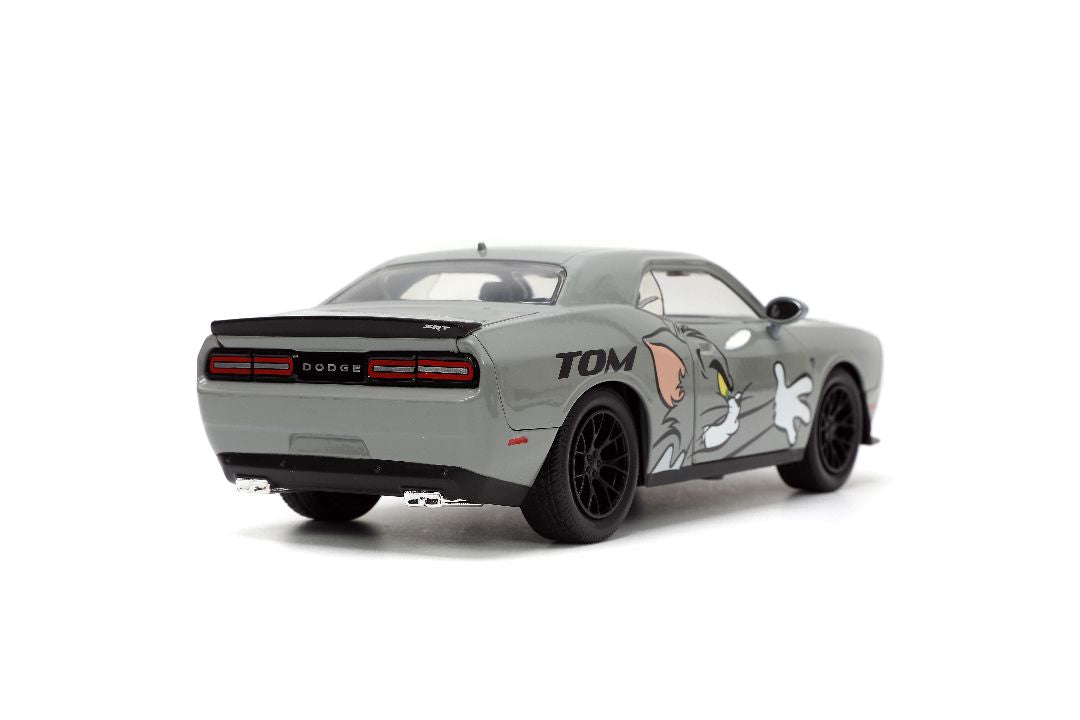 1/24 "Hollywood Rides" 2015 Challenger SRT8 Hellcat w/Jerry