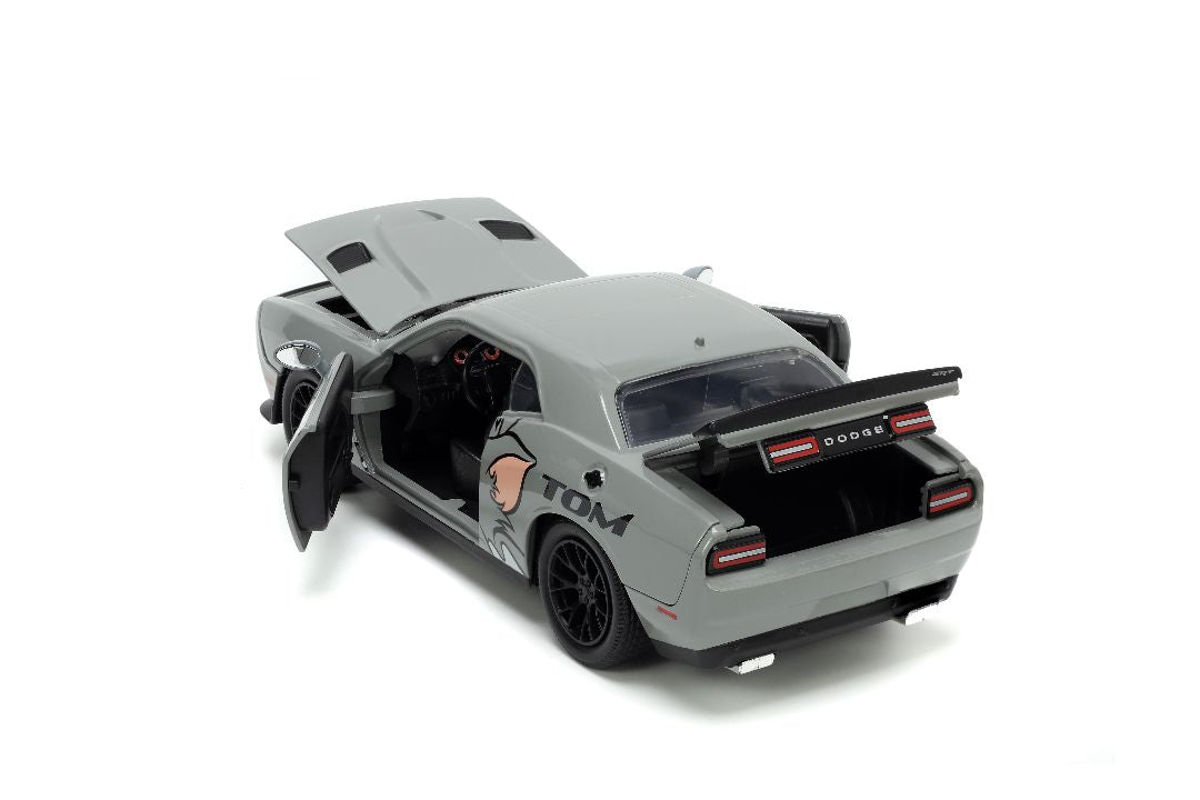1/24 "Hollywood Rides" 2015 Challenger SRT8 Hellcat w/Jerry