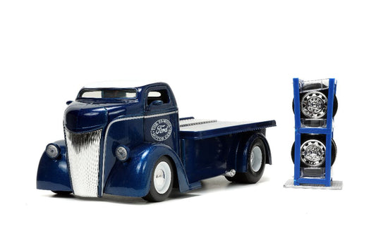 1/24 "Just Trucks" with Rack -1947 Ford COE Flatbed