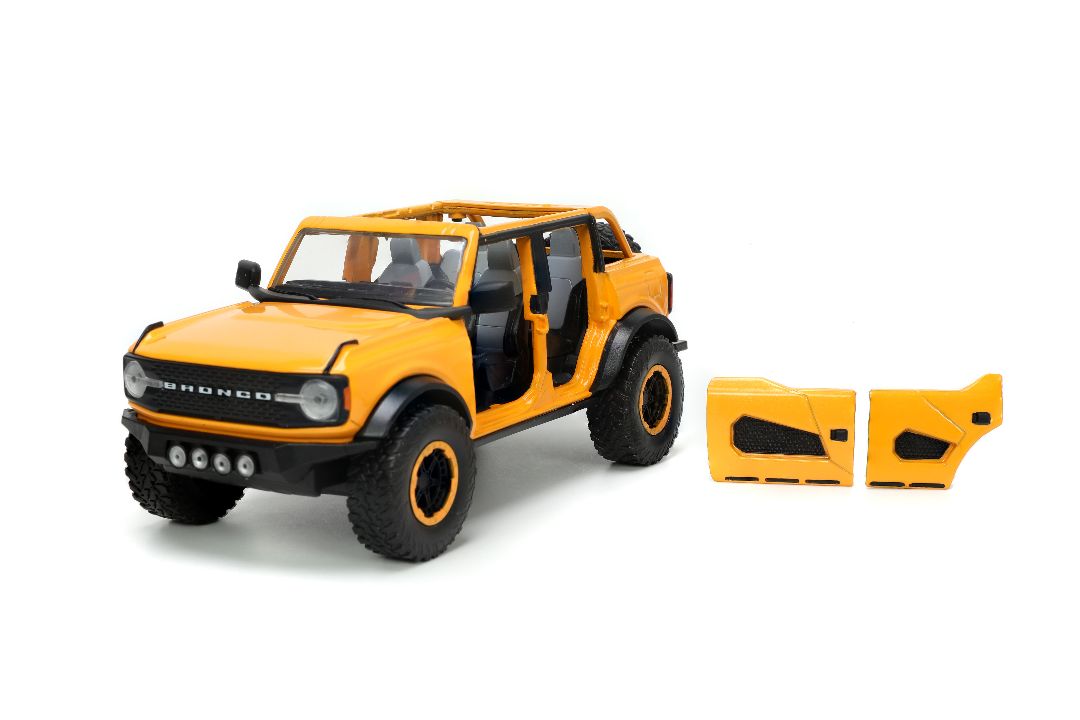 1/24 "Just Trucks" with Rack 2021 Ford Bronco